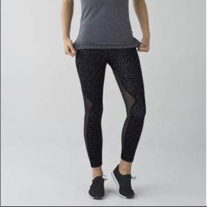 Lululemon Running In The City 7/8 Legging Size 6